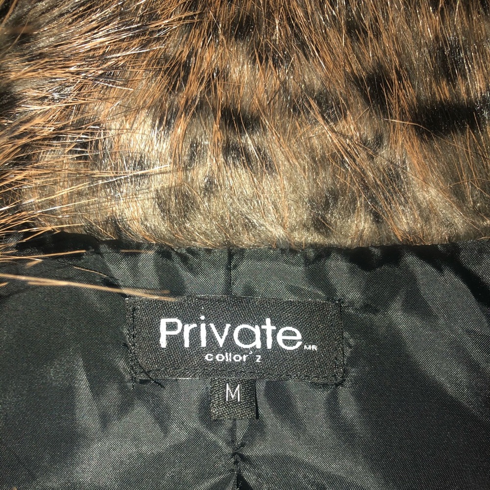 Vest - Picture 6 of 6